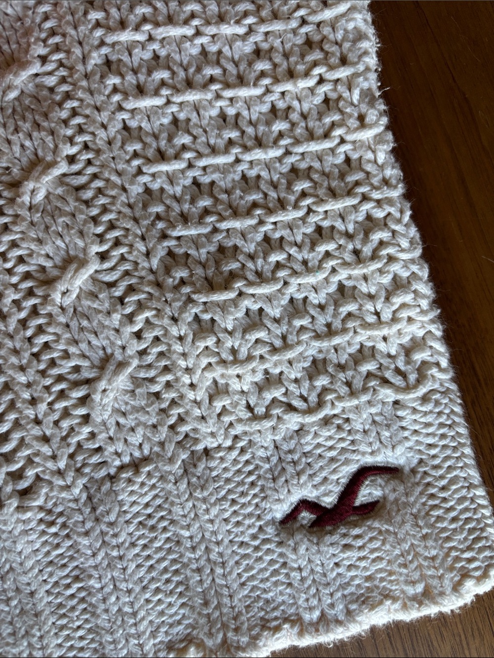 HOLLISTER Y2K SHORT SLEEVE HOODED SWEATER - Picture 7 of 8
